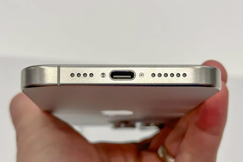 Đánh giá iPhone 15 Pro chi tiết từ A đến Z từ các chuyên gia