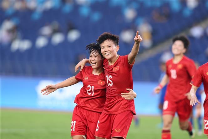 Các đội bóng đang tích cực chuẩn bị cho Giải vô địch bóng đá nữ toàn quốc 2023 | baotintuc.vn